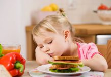 Brak apetytu u dzieci w żłobkach i przedszkolach. Fot: Fotolia.com