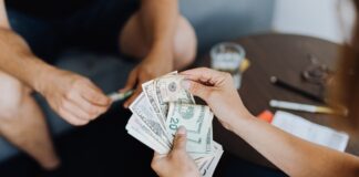 rozmowy o pieniadzach